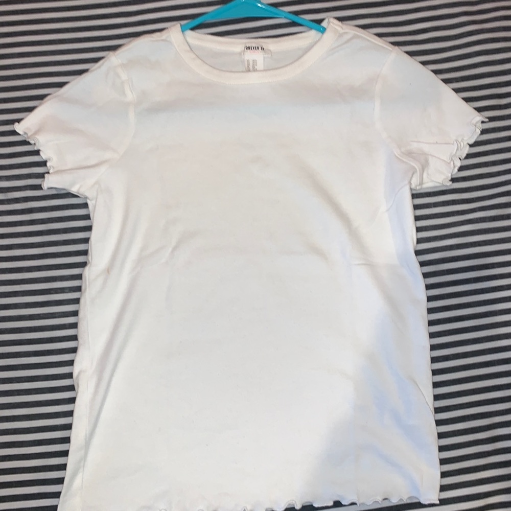 WHITE SHIRT